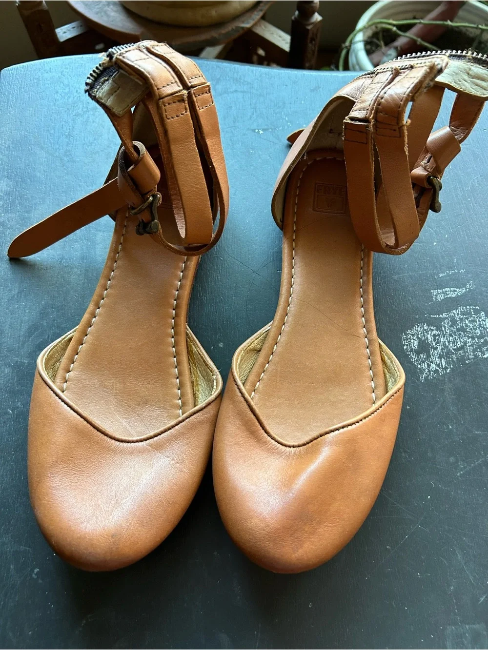 Frye Women's Tan Leather Ankle-Strap Flats